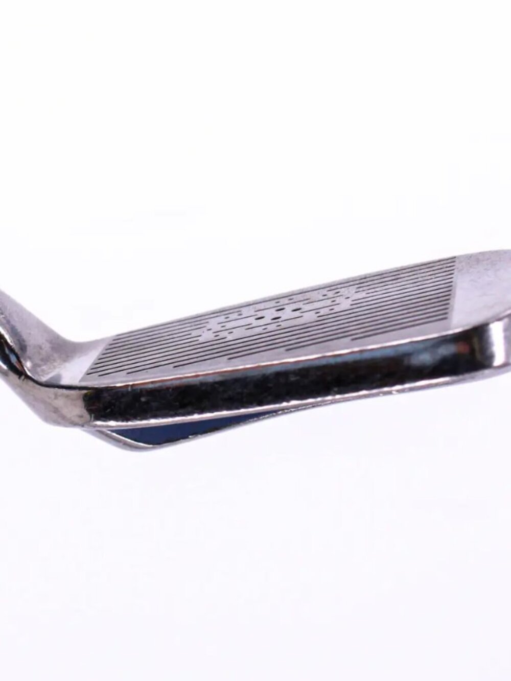 Ladies Cobra II single 9 iron.  RH - Picture 4 of 6